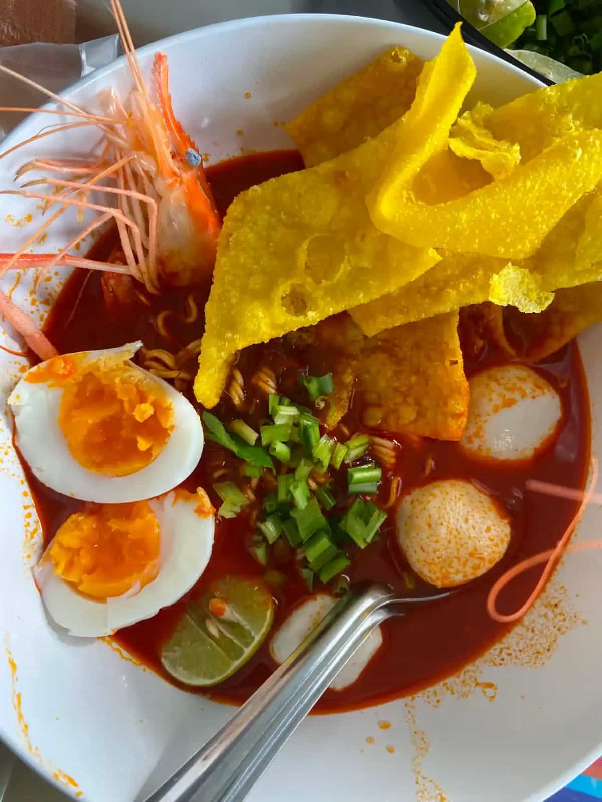 นาอีมก๋วยเตี๋ยวต้มยำกุ้งแม่นำ้