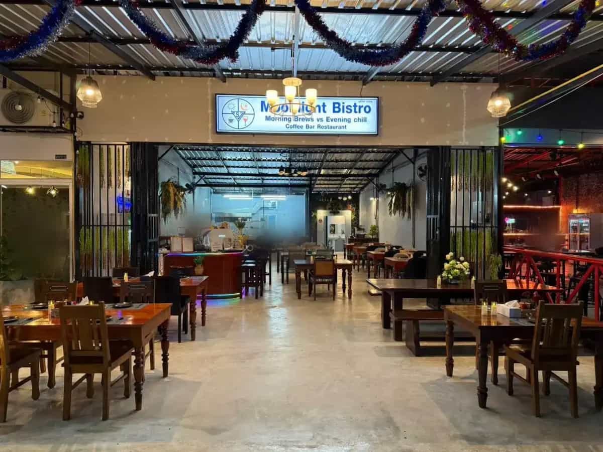 Moonlight Bistro Naithon