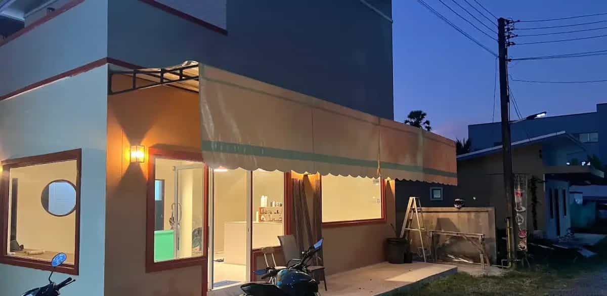 FA&NA cafe halal food