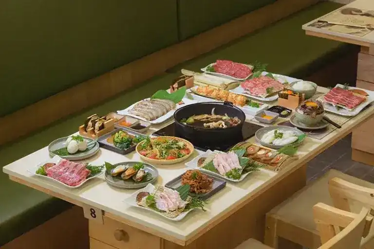 COMBU SUKI BUFFET คอมบุ สุกี้ บุฟเฟ่ต์