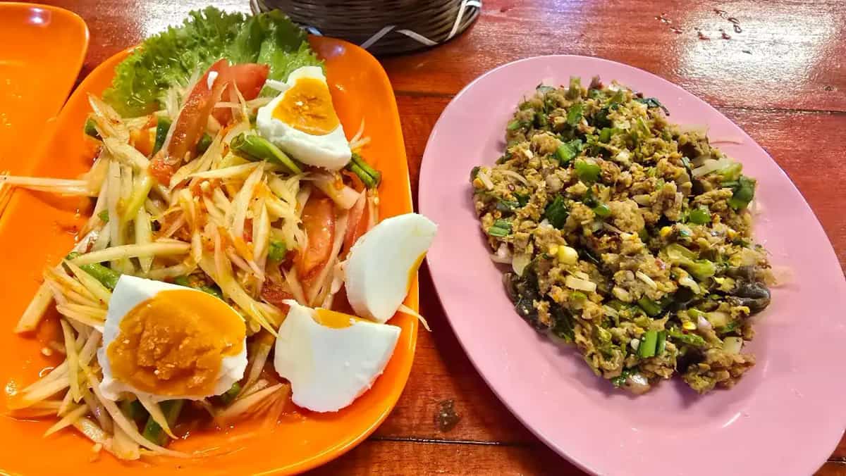 อีสานตำแซ่บat’ป่าคลอก