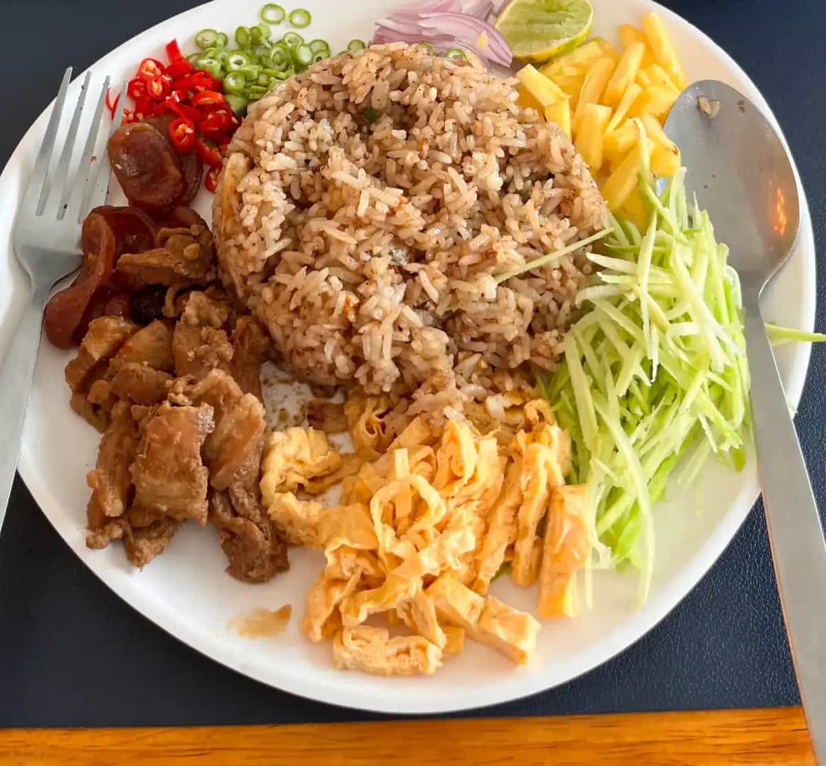 คุณเพ็ญ - Khun Phen - อาหารตามสั่ง อาหารพื้นเมือง หมี่ฮกเกี้ยนน้ำ สะเต๊ะ Local Food