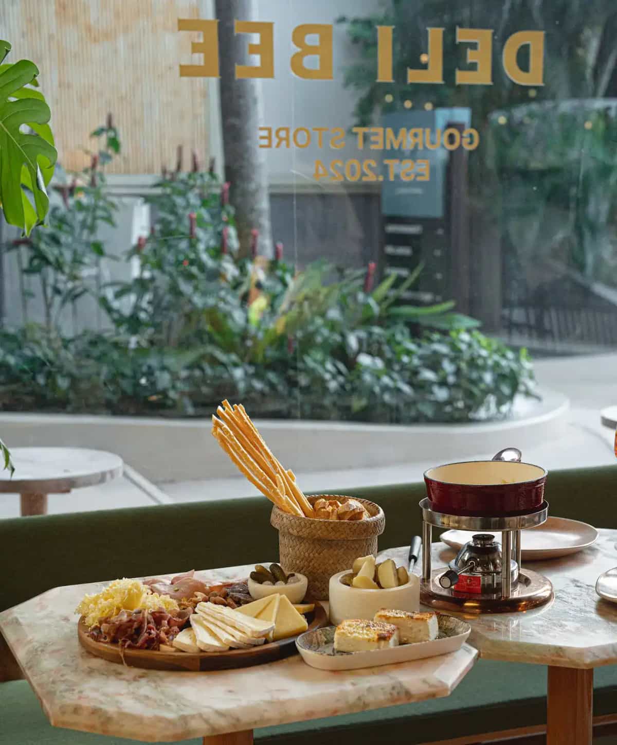 DELI BEE Phuket Deli & Café