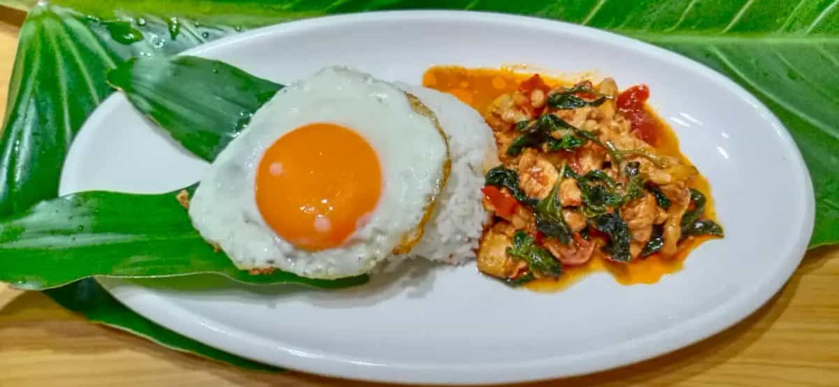 ร้านหรอยเหลย (Roy Loei House Kitchen Halal)