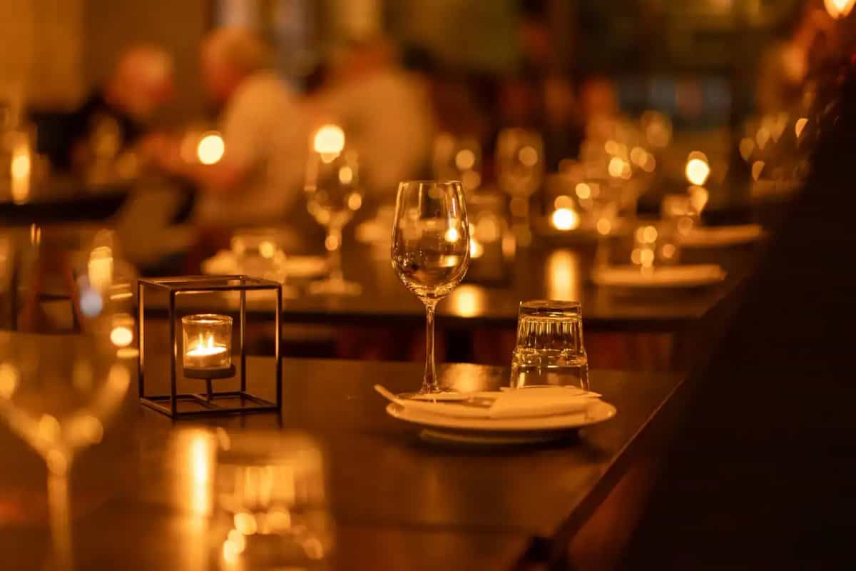 Mrs B Bar & Table