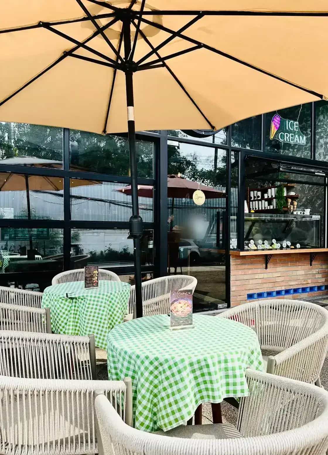 Central Café & Bistro