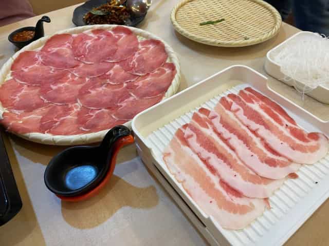 Shabu Shabu by Phuketboi / ชาบูชาบู by ภูเก็ตบอย