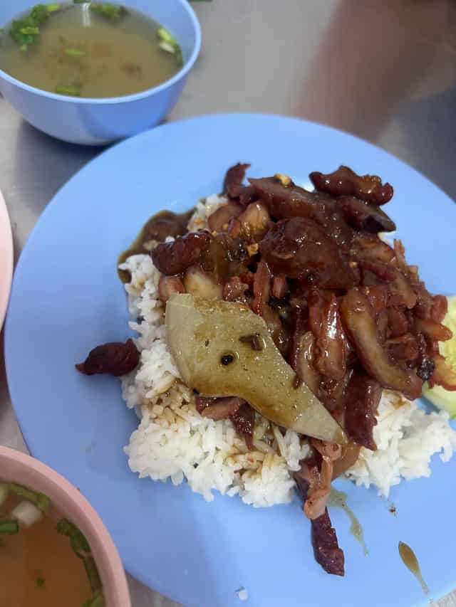 ข้าวหมูแดง โกเยาว์เมืองตรัง สาขา5