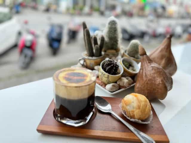 Meka Cafe & Restaurant