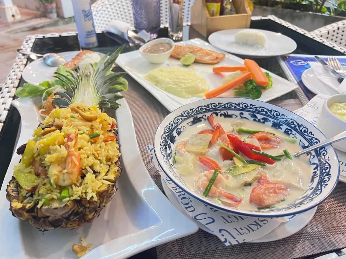 SB Kamala Beach Cafe Restaurant
