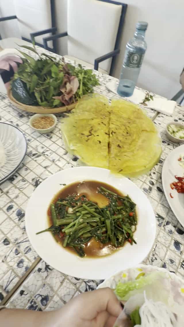 Meka Cafe & Restaurant