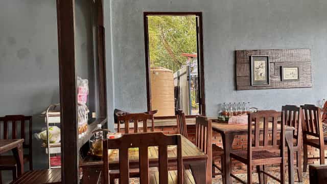 ร้านข้าวขาหมูโบราณกะทู้แอนด์เดอะคาเฟ่宁记秘制猪脚饭