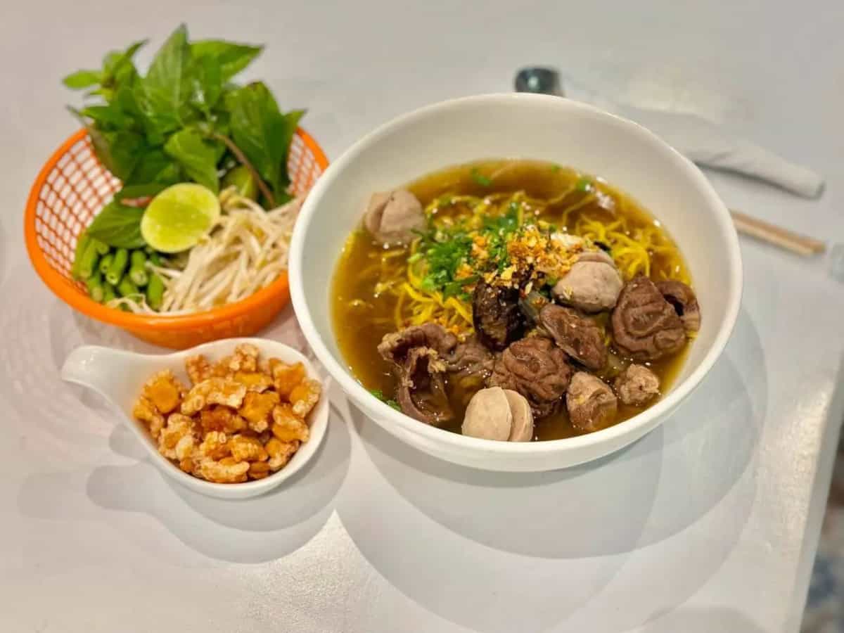 Meka Cafe & Restaurant