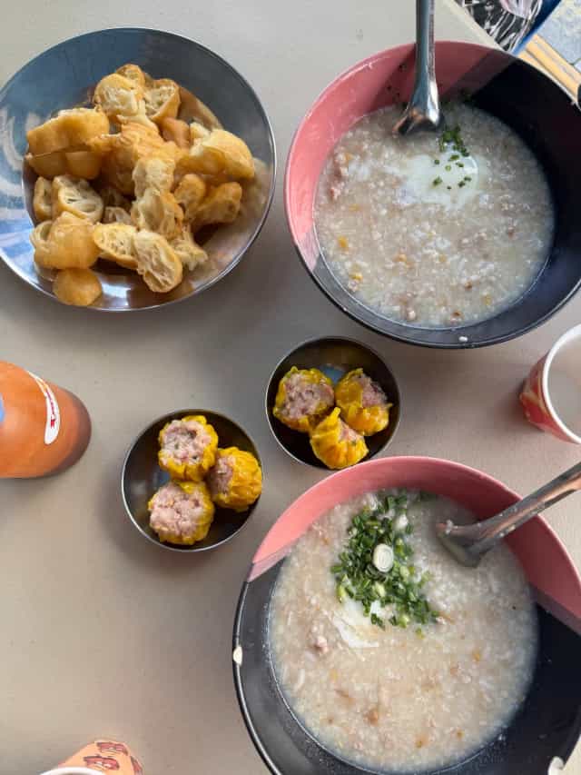 ข้าวต้มหมูภูเก็ต