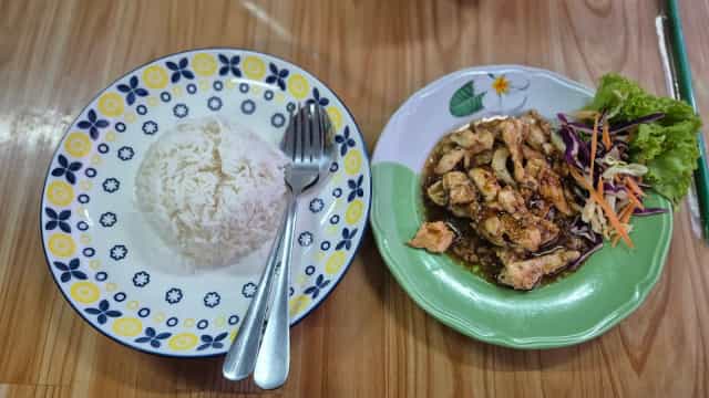 Sunshine Restaurant, Kamala