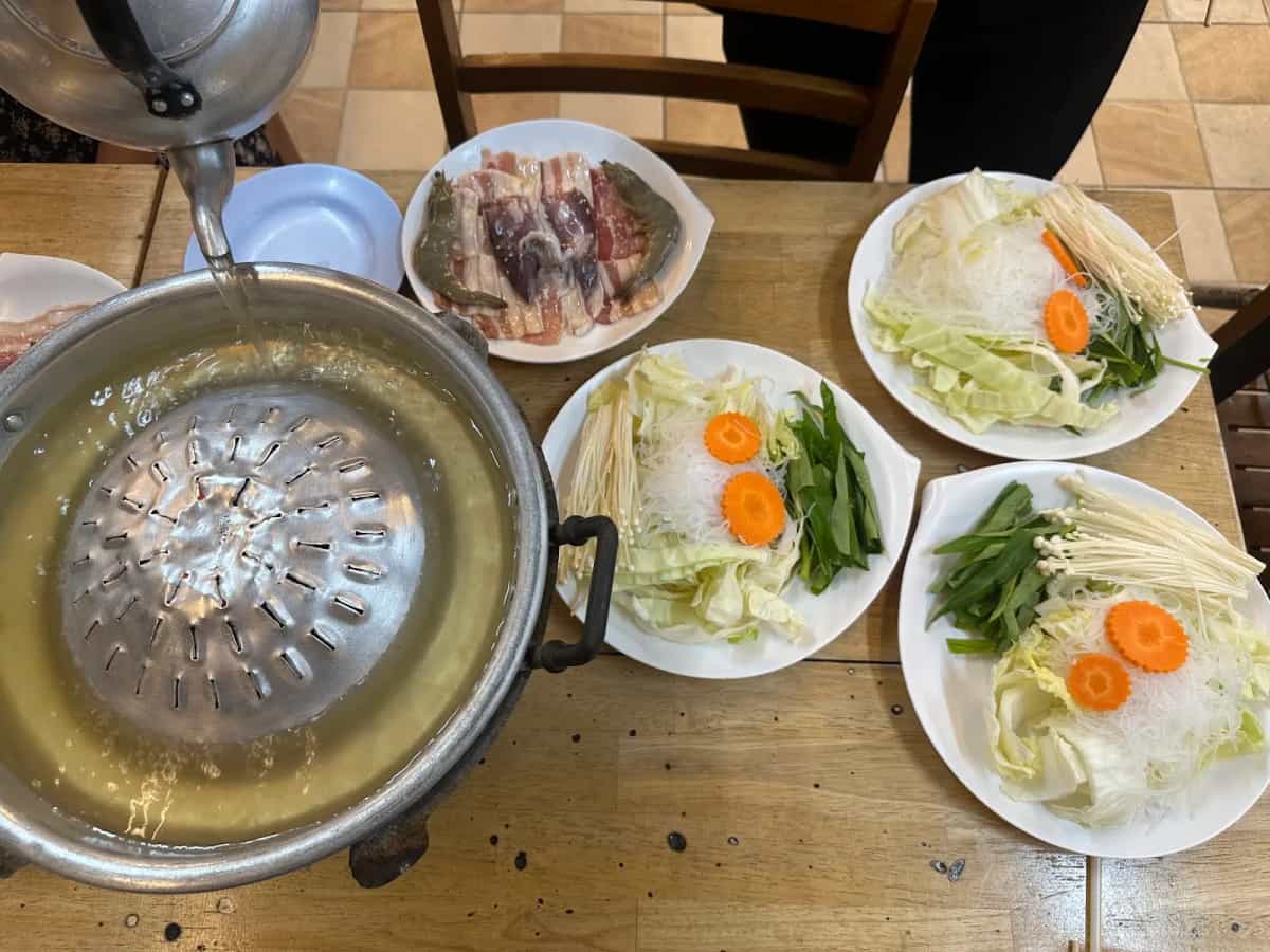 แม่มณีหมูกระทะ