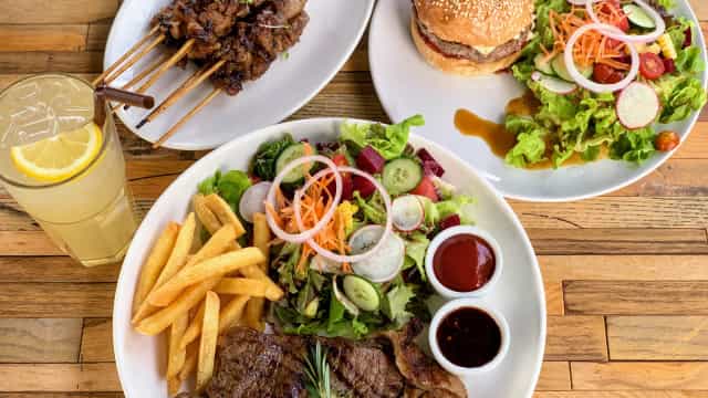 Wandee Steak Salad T Bar