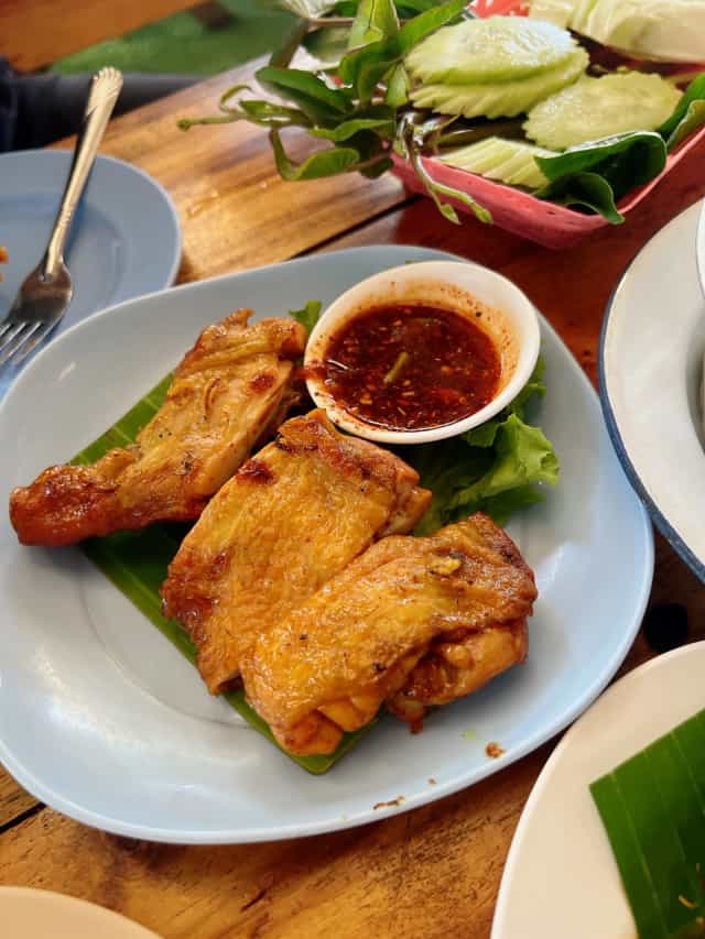 ส้มตำสองฝั่งโขง