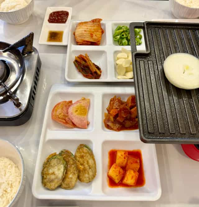 한국식당 HANKUK SIKTANG (Korean BBQ Restaurant)