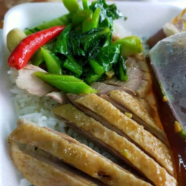 ร้านข้าวหน้าเป็ด กมลา Kamala Duck Rice