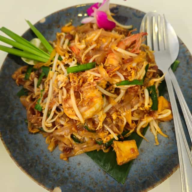 1000009 Thai Noodle Restaurant Phuket ล้าน9ก๋วยเตี๋ยว