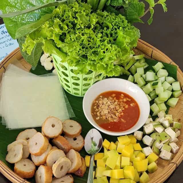 ร้าน ก๋วยจั๊บญวณ หมูยอ @สามกอง