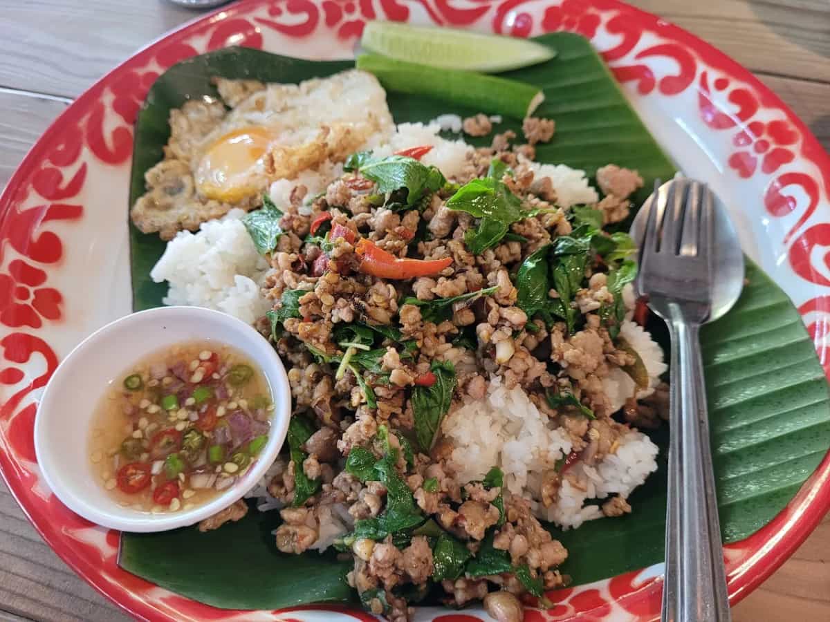 ก๋วยเตี๋ยวเรือตลาดน้ำดำเนินสะดวก@ภูเก็ต