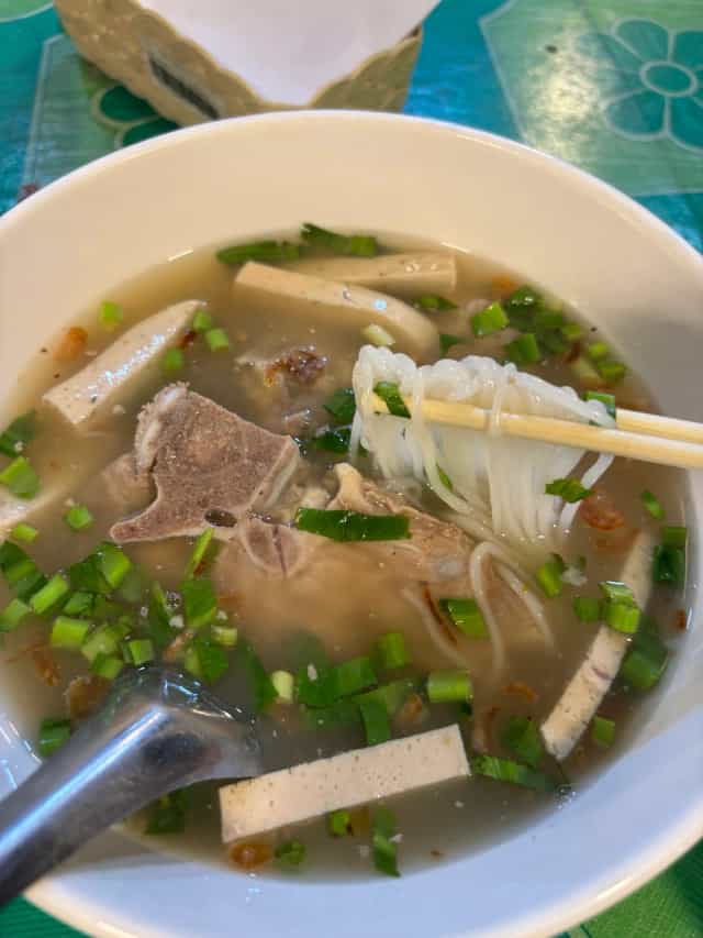 ปากหม้อญวน