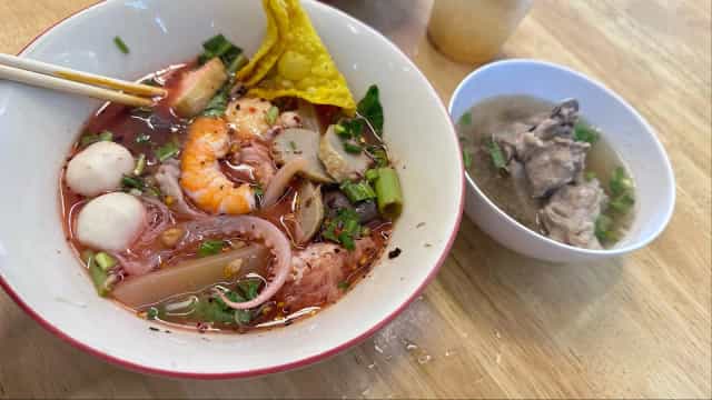 ก๋วยเตี๋ยวนิวเบรคแตก บขส.เก่า ภูเก็ต