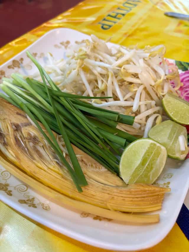 ผัดไทยพานหิน