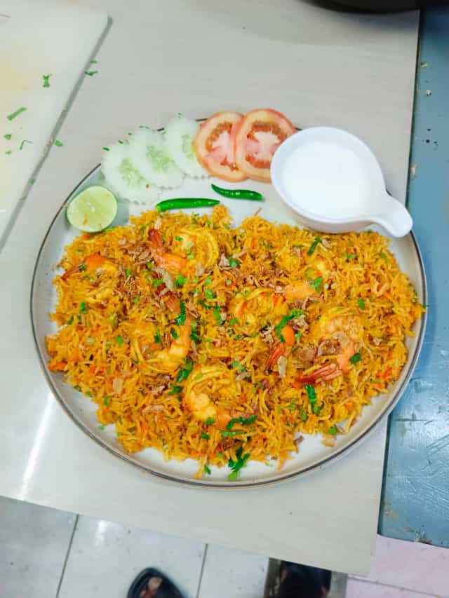 MOON STAR Indian & International Restaurant Kamala