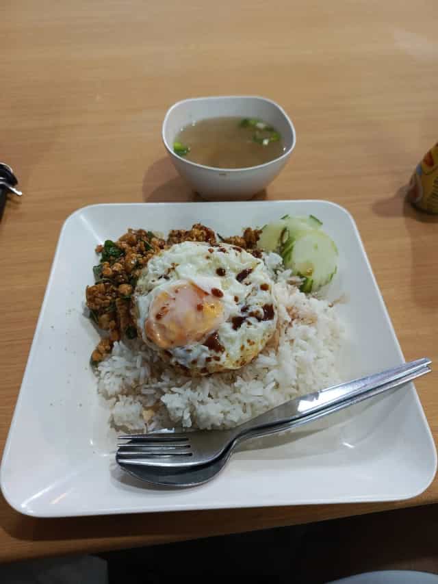 ข้าวขาหมู ปากน้ำโพ
