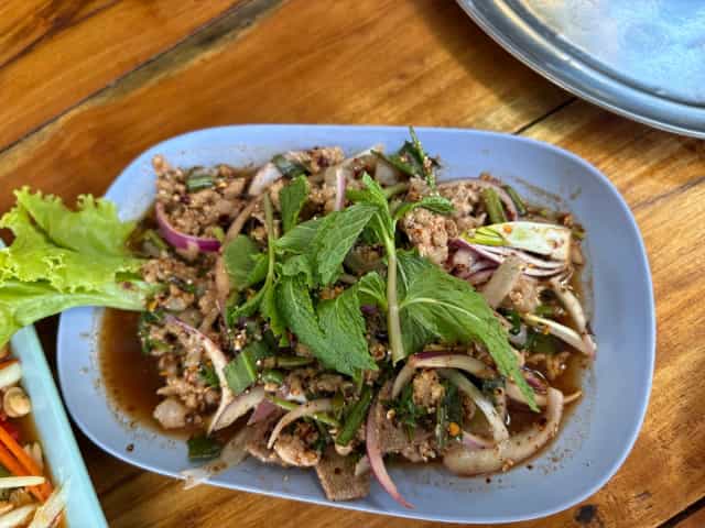 ส้มตำสองฝั่งโขง