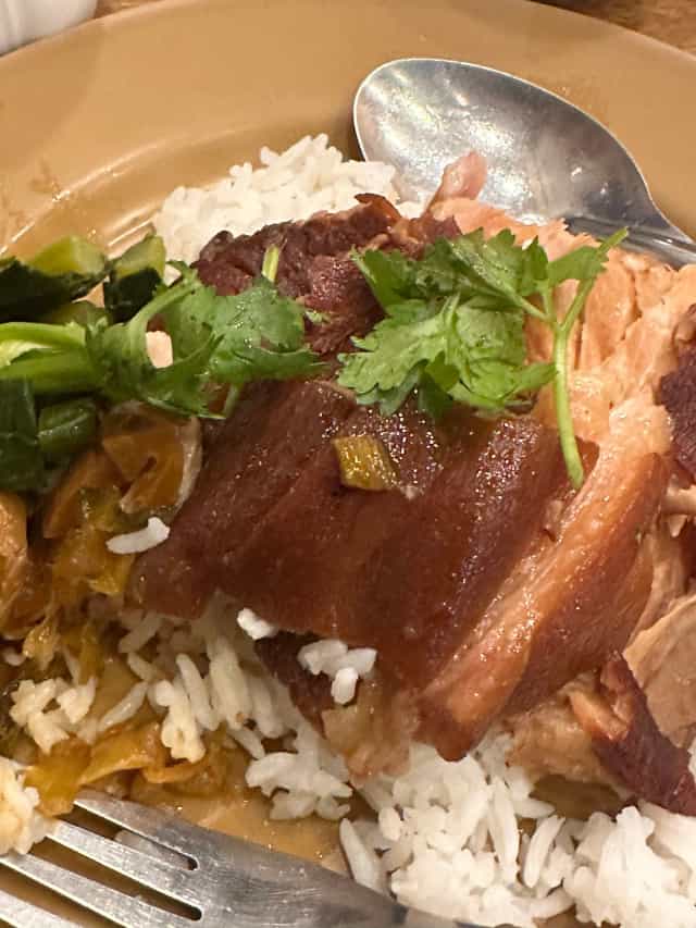 ร้านข้าวขาหมู วิภาวรรณ