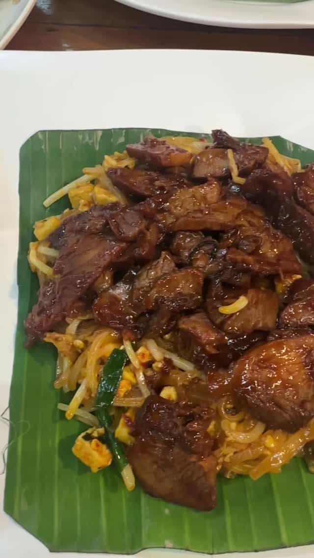 ผัดไทยพานหิน