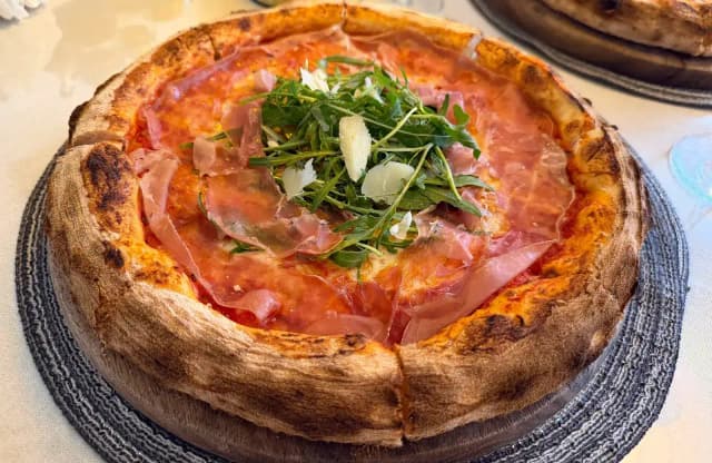 Loop Pizza & Pasta ( by Sondrio)