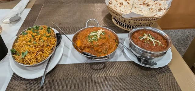 Tandoori House Karon