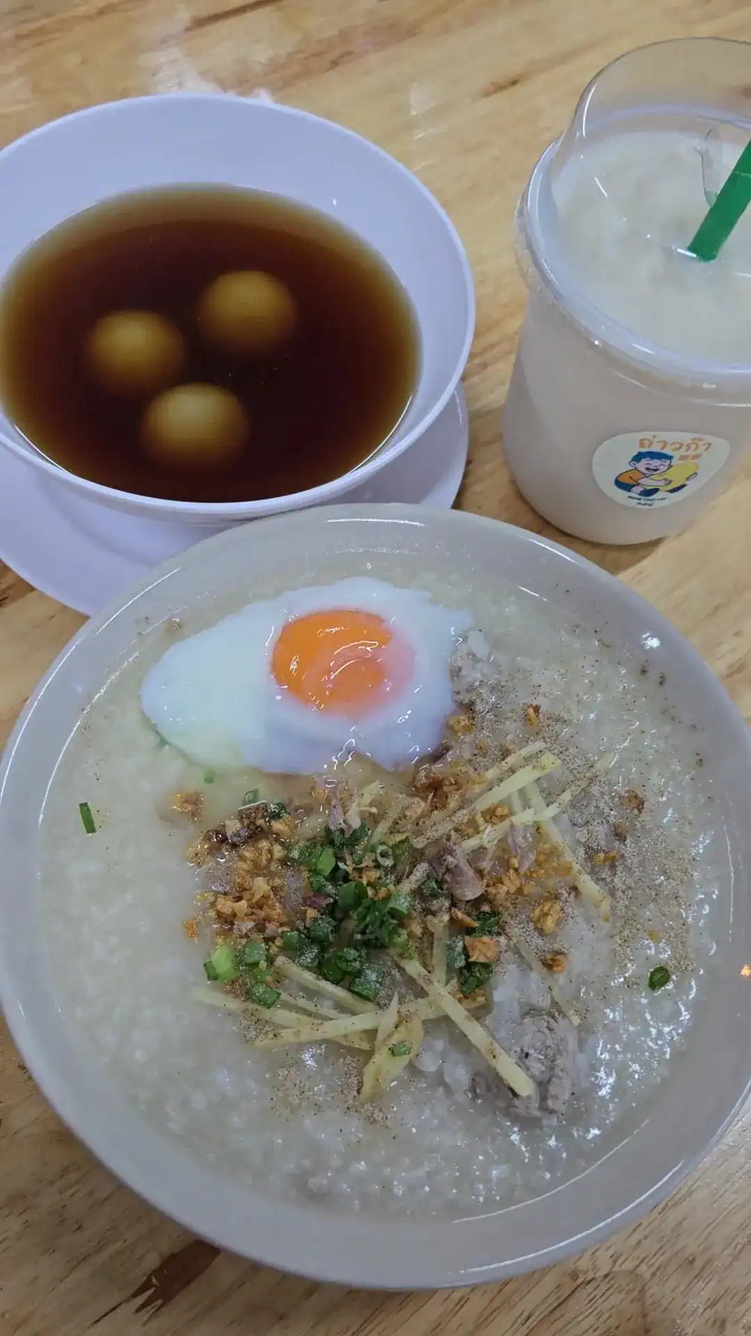 ถ่าวก๊า ต้มเลือดหมู ติ่มซำ น้ำเต้าหู้ Taoka