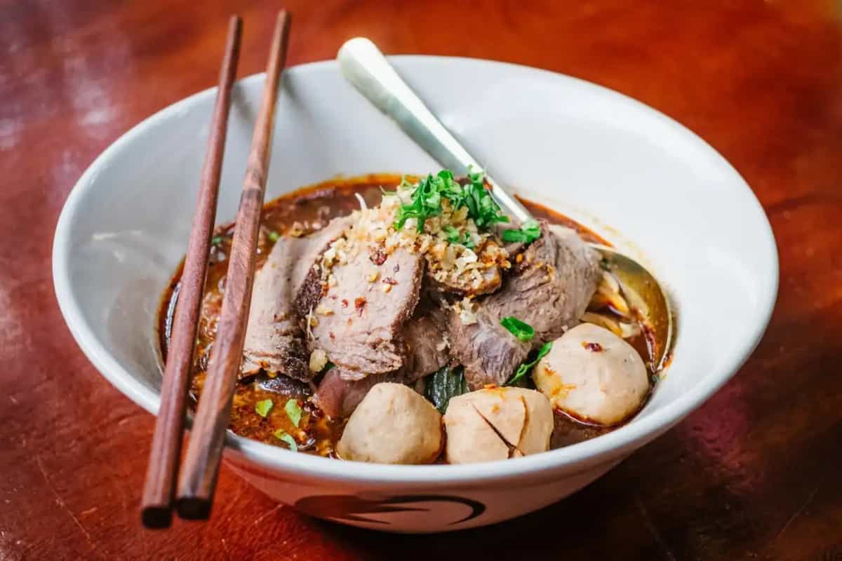 หอมเนื้อ ก๋วยเตี๋ยวเรือฮาลาล สาขาสนามบินภูเก็ต | HOM NUEA Boat Noodles Halal Phuket Airport Branch
