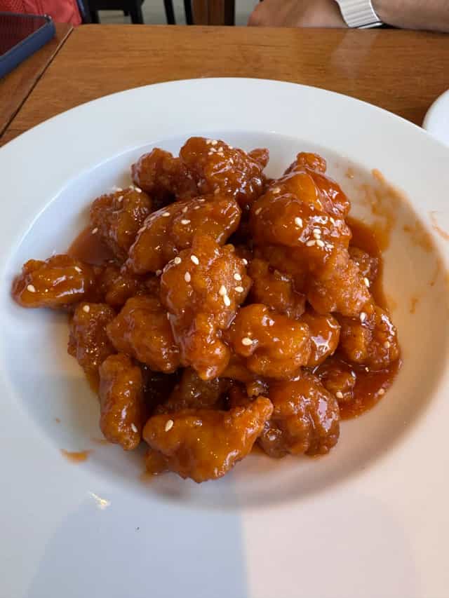 ร้านอาหารจีนจิงหัว 京华中餐厅 (JingHua Chinese Restaurant)