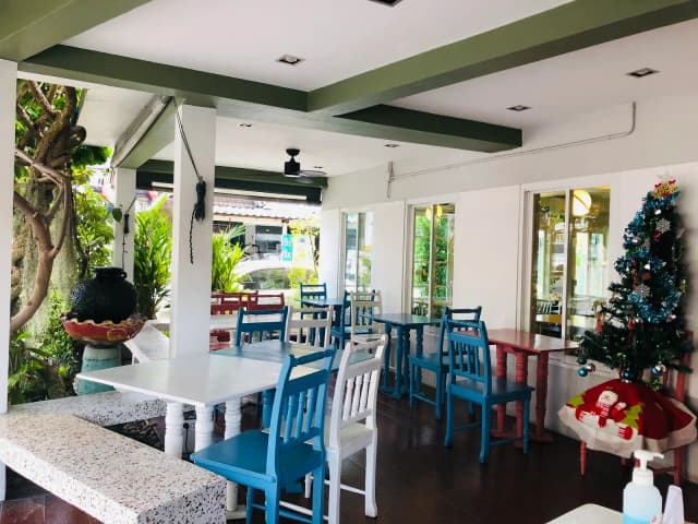 ร้านอาหารเจดอกบัว Dok Bua Vegetarian Restaurant