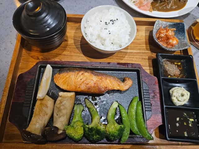 TAKA - japanese house phuket
